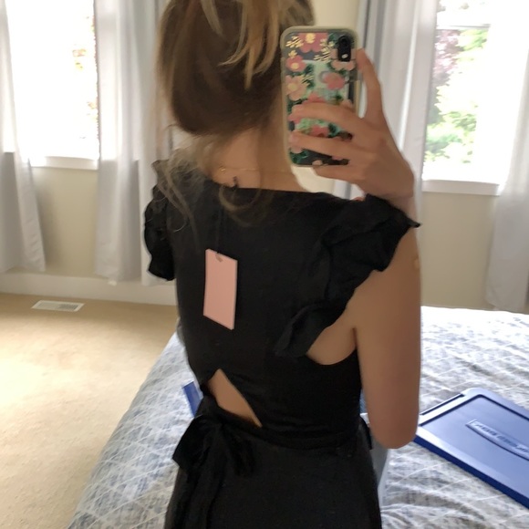 The Kira Dress from Fame and Partners size 4. - Picture 2 of 6